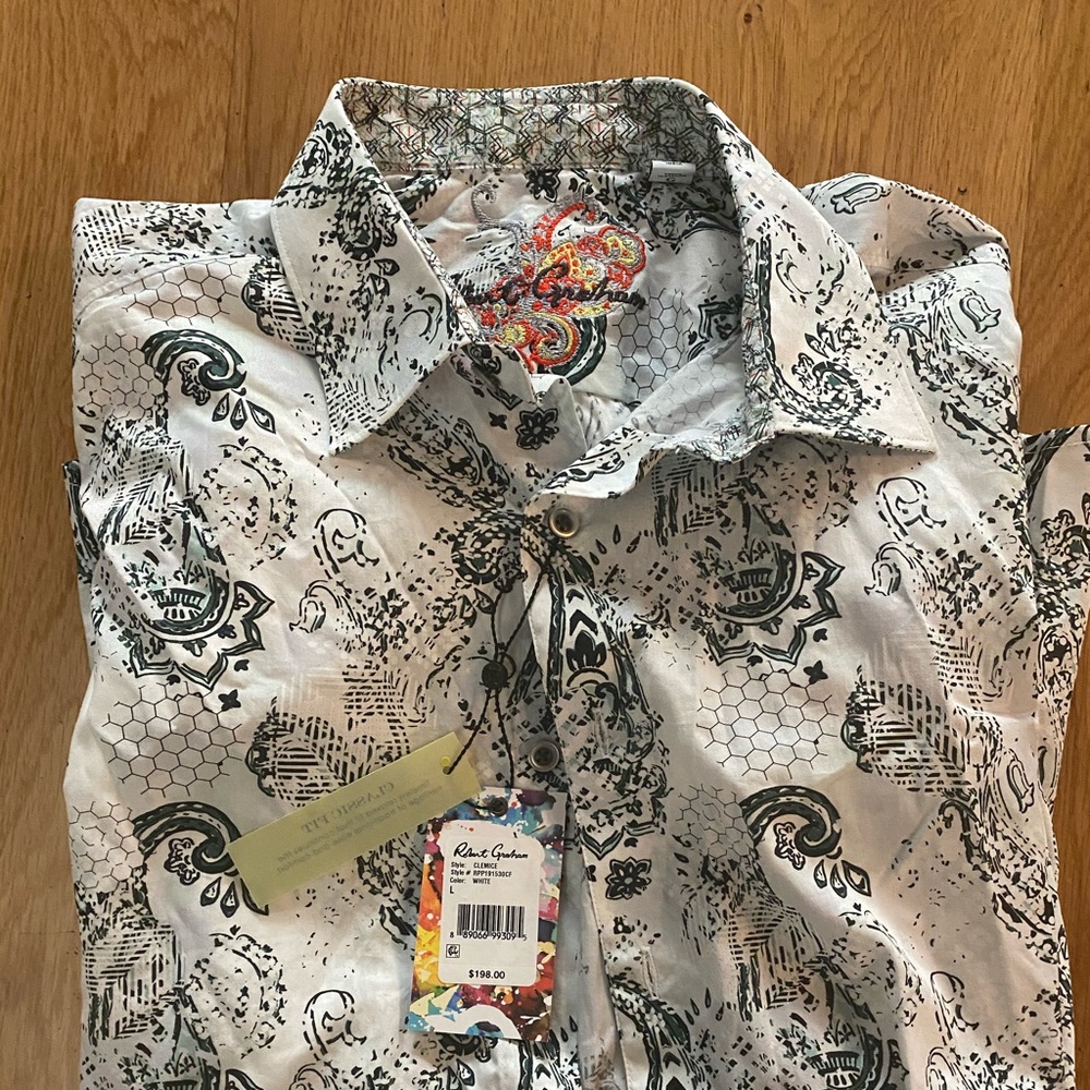 Robert Graham— Long sleeve dress shirt